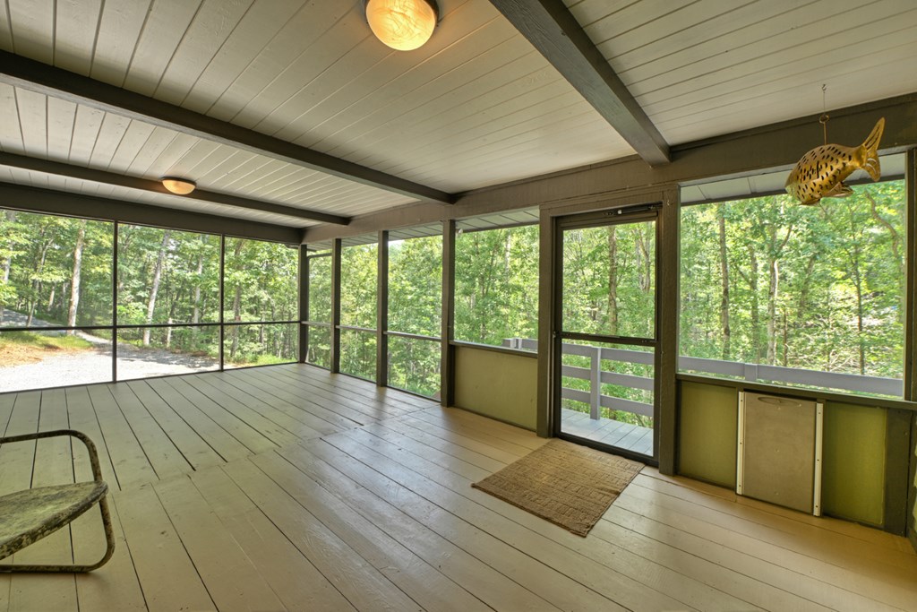 260 Flt Crk Crossing Blue Ridge, GA 30513 - Photo 11 of 64 Remodeled Bath