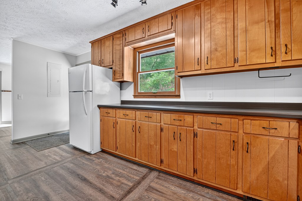 260 Flt Crk Crossing Blue Ridge, GA 30513 - Photo 26 of 64 Tons of Cabinets