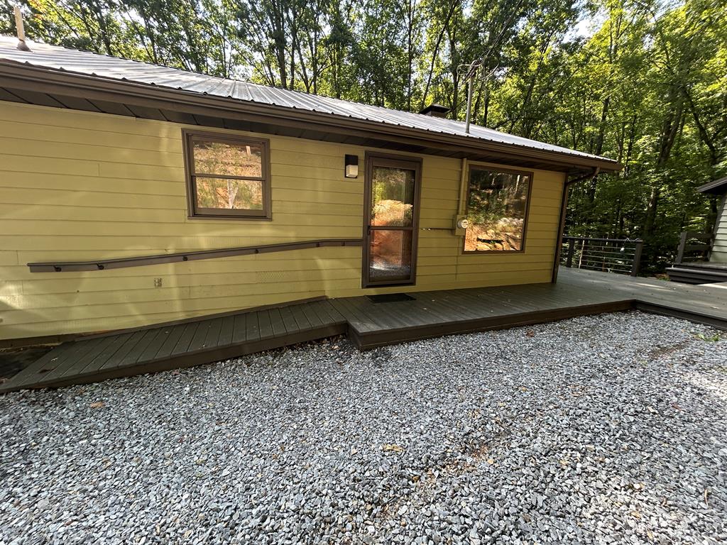 260 Flt Crk Crossing Blue Ridge, GA 30513 - Photo 64 of 64 Driveway Entry