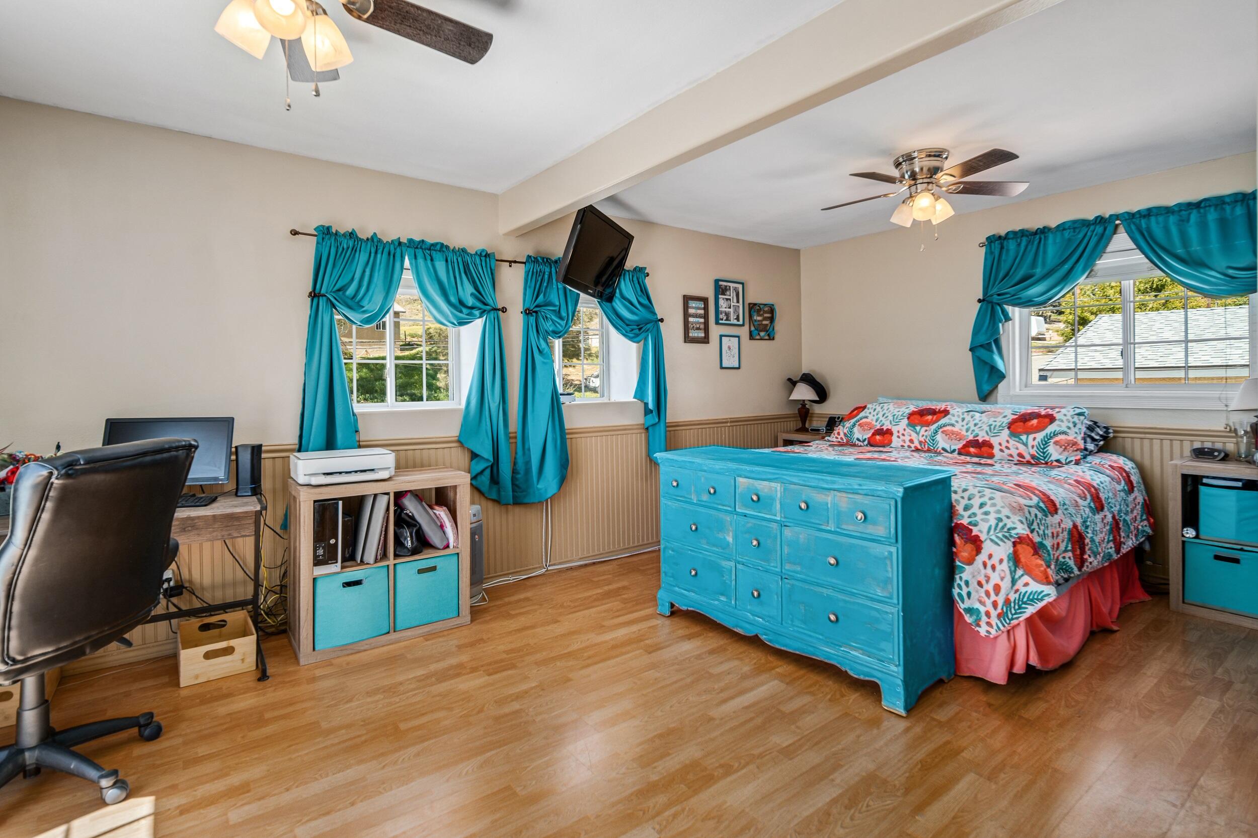 43308 Lookabout Road Lake Hughes, CA 93532 - Photo 14 of 37 Primary Bedroom