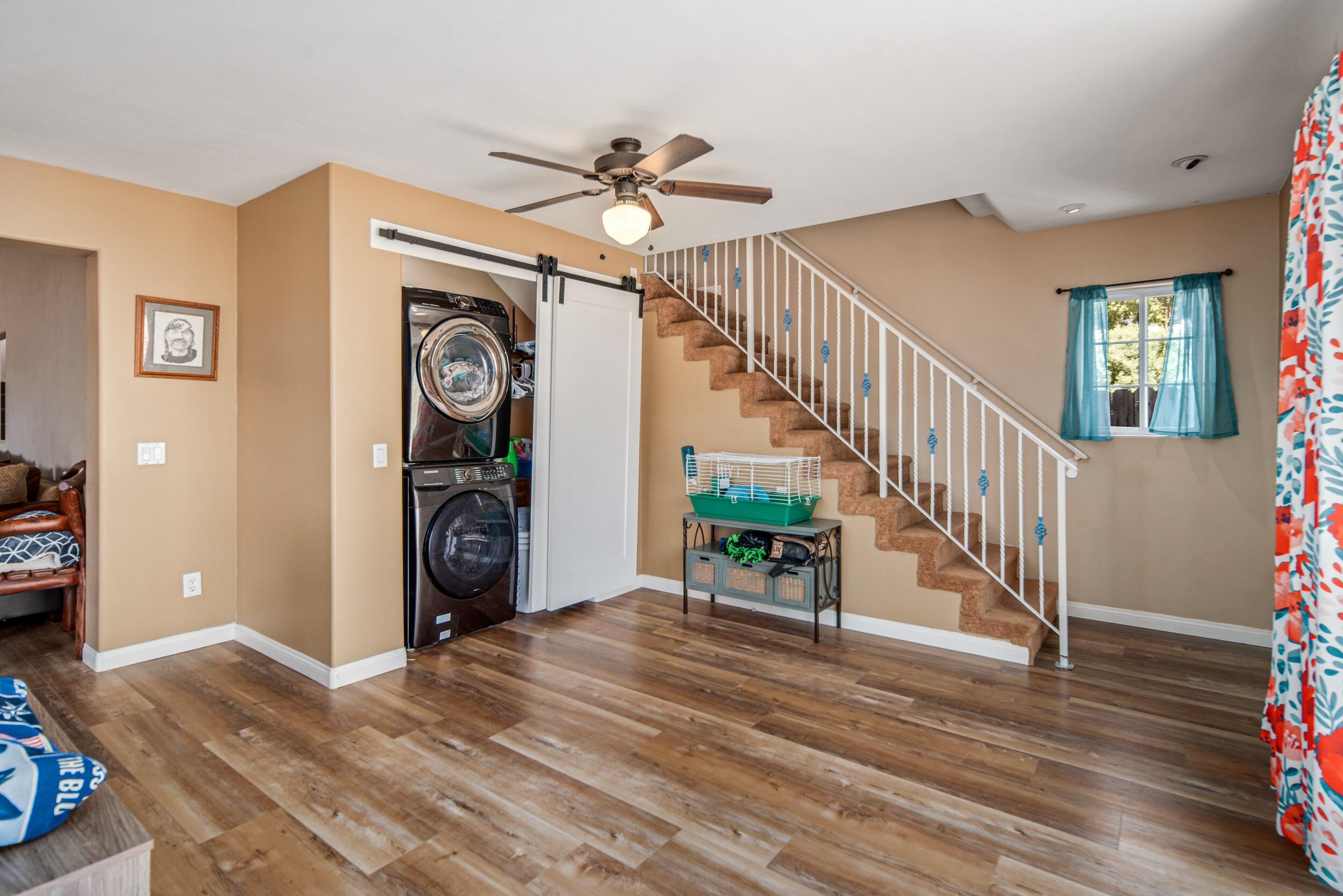 43308 Lookabout Road Lake Hughes, CA 93532 - Photo 6 of 37 Family room and laundry