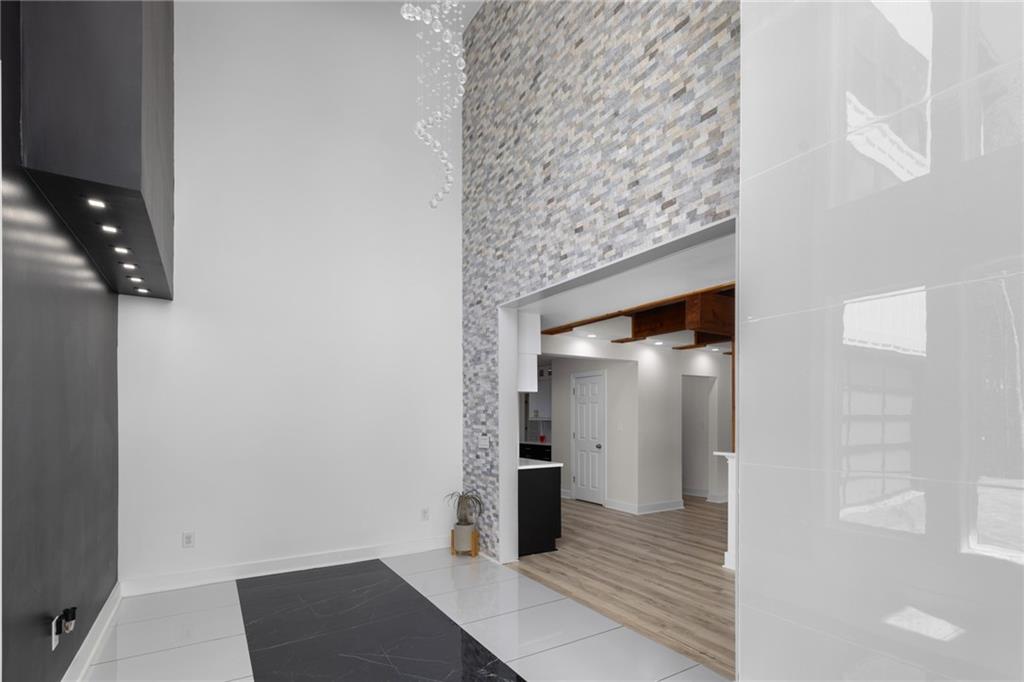 3350 Wildwood Road Suwanee, GA 30024 - Photo 7 of 91