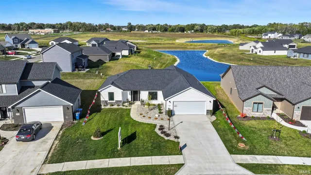 $369,900 | 15433 Brimwillow Drive, Huntertown, IN 46748