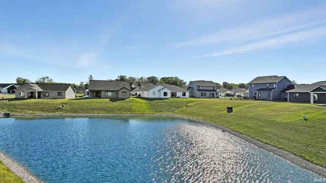 $369,900 | 15433 Brimwillow Drive, Huntertown, IN 46748