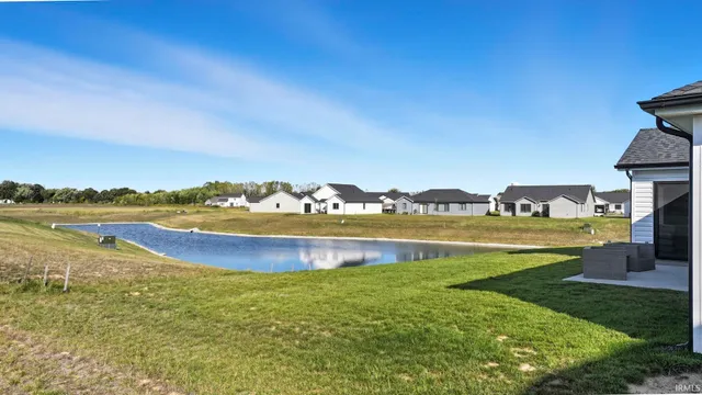 $369,900 | 15433 Brimwillow Drive, Huntertown, IN 46748