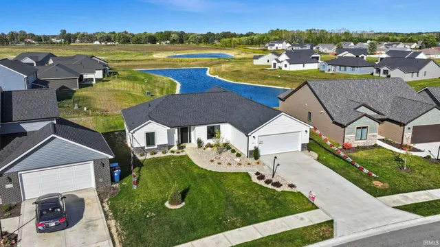 $369,900 | 15433 Brimwillow Drive, Huntertown, IN 46748