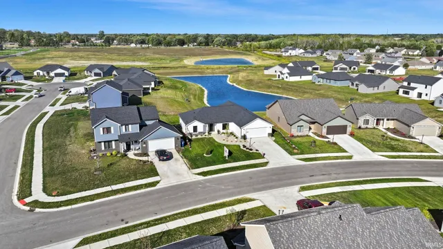 $369,900 | 15433 Brimwillow Drive, Huntertown, IN 46748