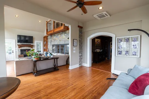$1,600,000 | 2990 McGavock Pike, Nashville, TN 37214