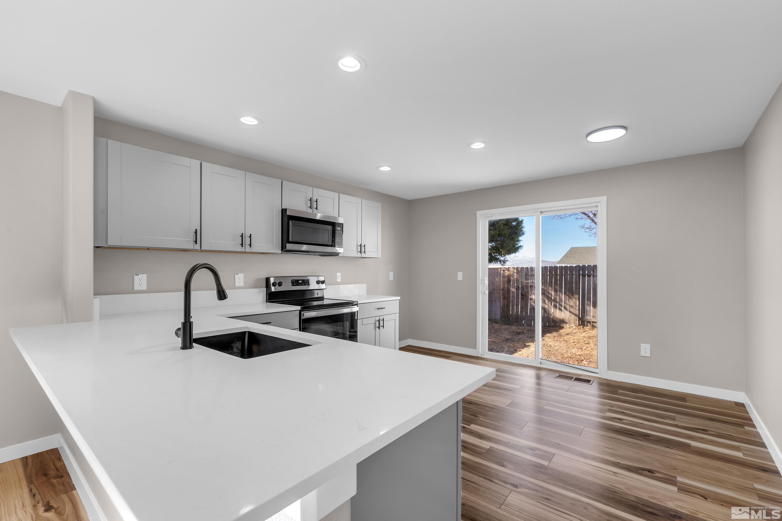 7485 Hebrides Court Reno, NV 89506 - Photo 8 of 40 Photo 8