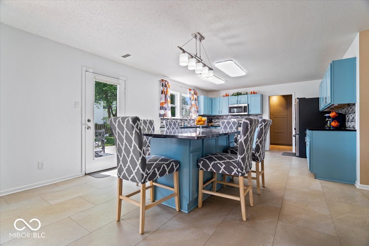 12667 Courage Crossing Fishers, IN 46037 - Photo 4 of 31