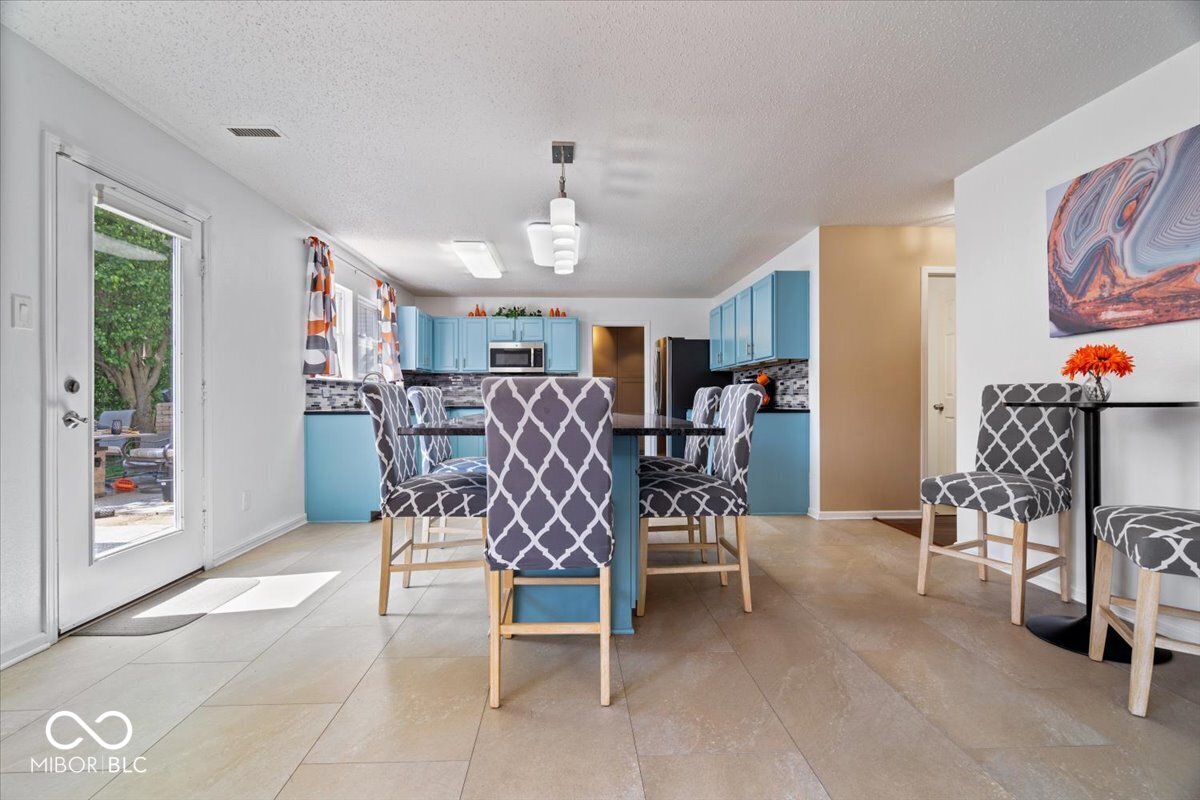 12667 Courage Crossing Fishers, IN 46037 - Photo 5 of 31