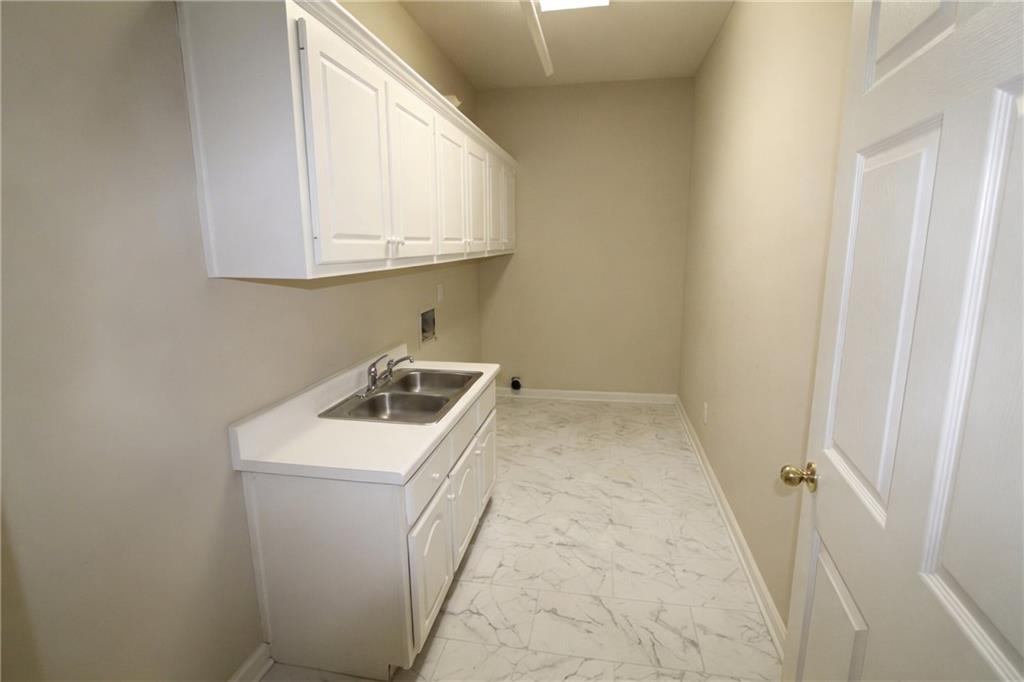 10060 Buice Road Alpharetta, GA 30022 - Photo 34 of 75