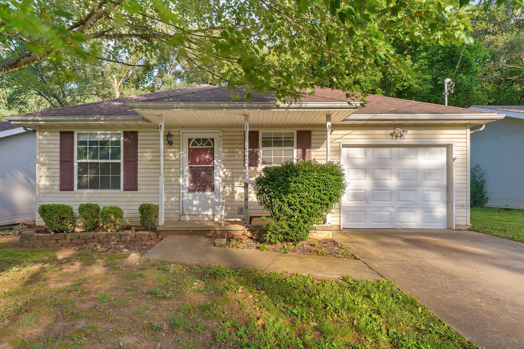 1053 South Colgate Avenue Springfield, MO 65802 - Photo 1 of 17 1053 S Colgate Ave-2