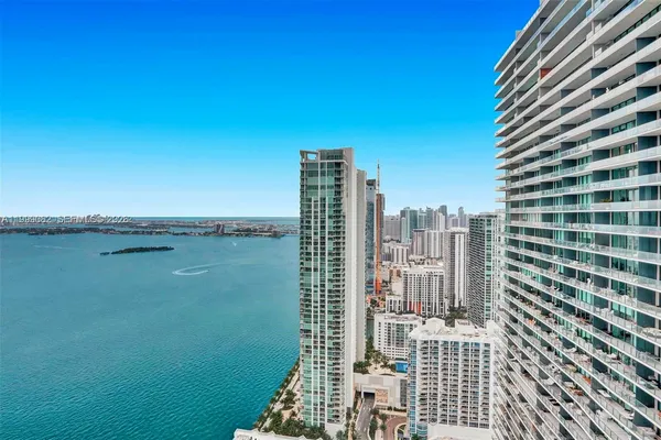 $880,000 | 650 Northeast 32nd Street, Unit 2406, Miami, FL 33137