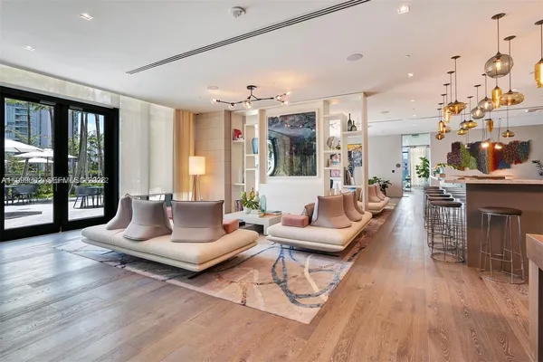 $880,000 | 650 Northeast 32nd Street, Unit 2406, Miami, FL 33137
