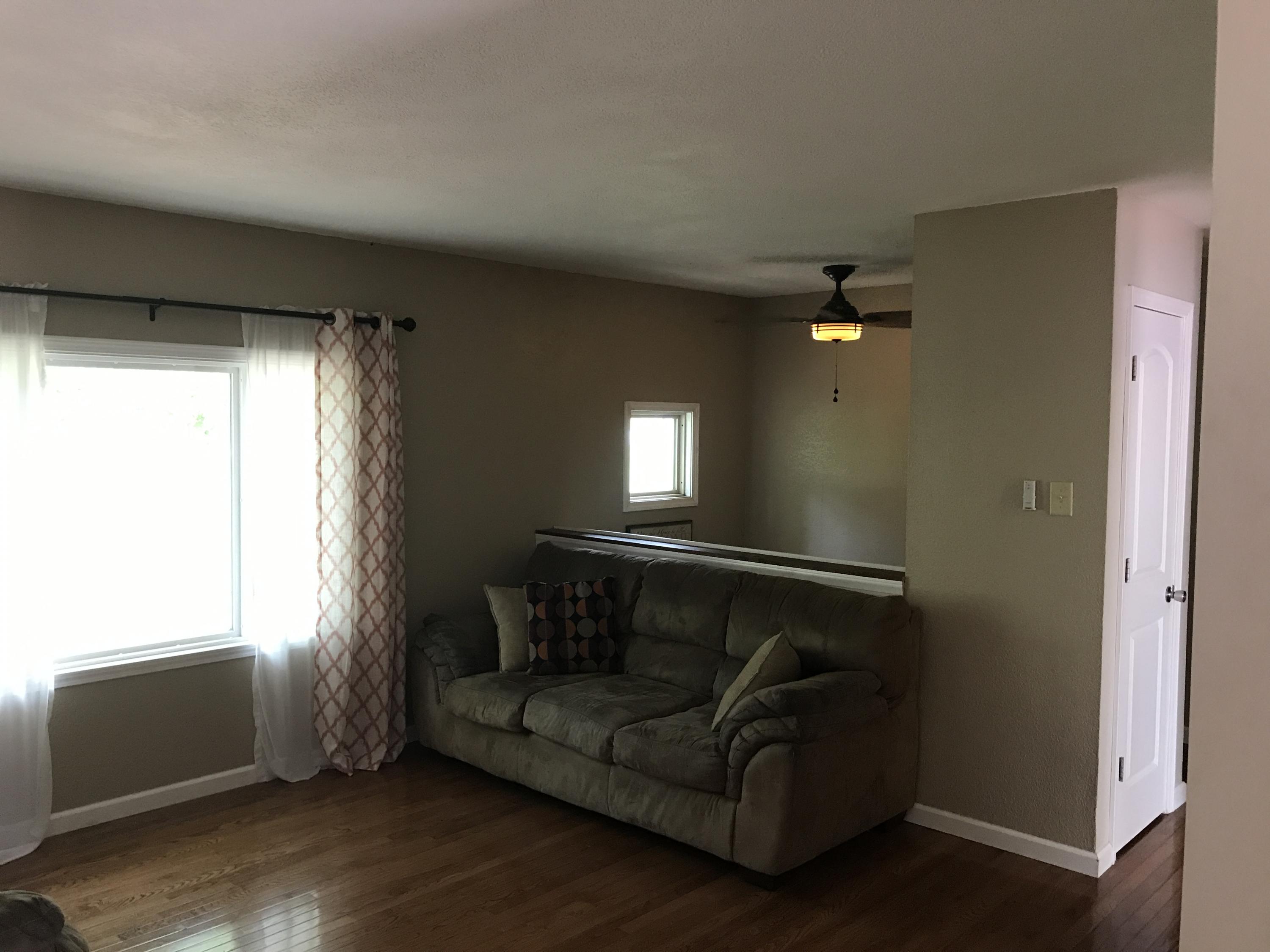 3427 Ralph Phelps Road Louisville, TN 37777 - Photo 14 of 34 Upstairs living room