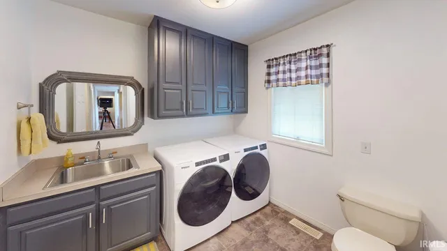 $589,700 | 913 West 20th Street, Jasper, IN 47546