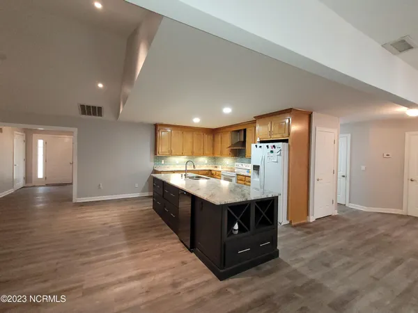 $2,400 | 104 Waccamaw Drive, Hertford, NC 27944