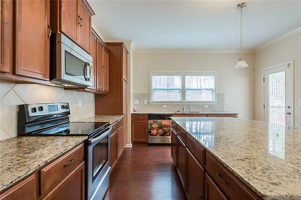 8423 Lustre Road Charlotte, NC 28215 - Photo 2 of 17 Gallery Image 2