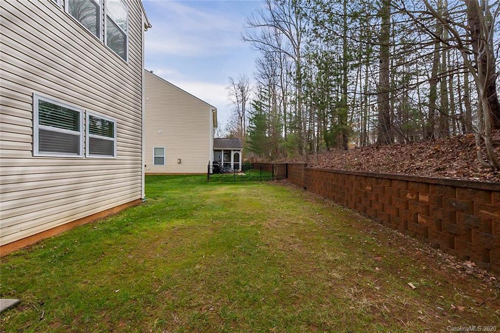 8423 Lustre Road Charlotte, NC 28215 - Photo 15 of 17 Gallery Image 15
