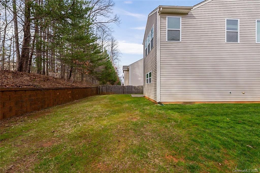 8423 Lustre Road Charlotte, NC 28215 - Photo 16 of 17 Gallery Image 16