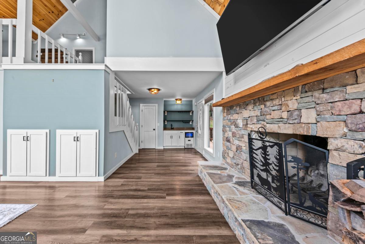 188 Hickory Point Buckhead, GA 30625 - Photo 8 of 31