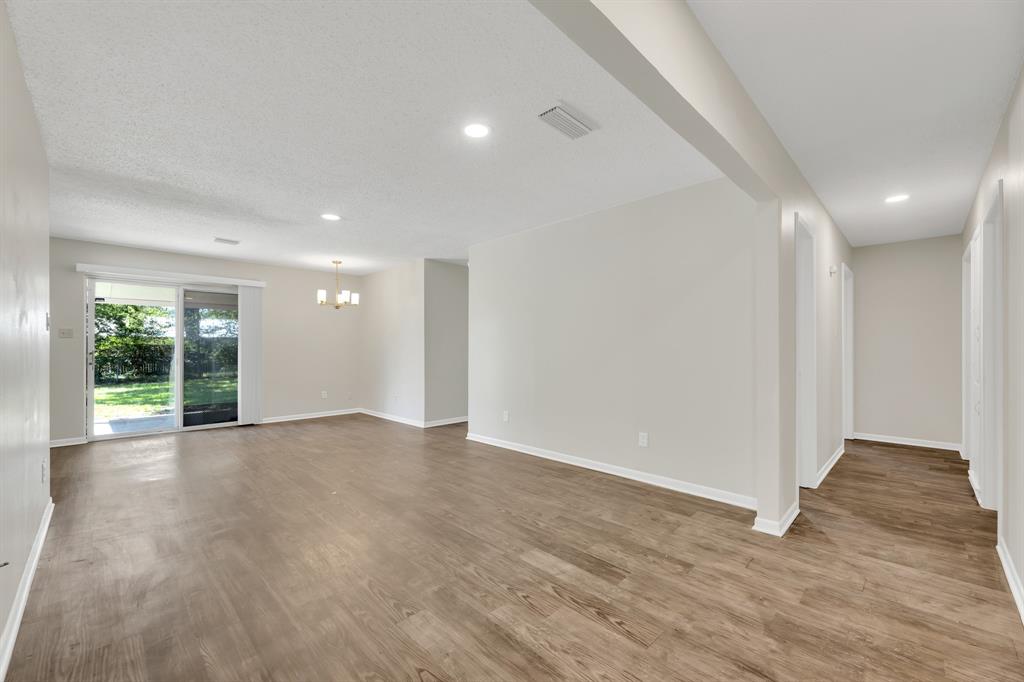 205 Collins Drive Terrell, TX 75160 - Photo 2 of 15