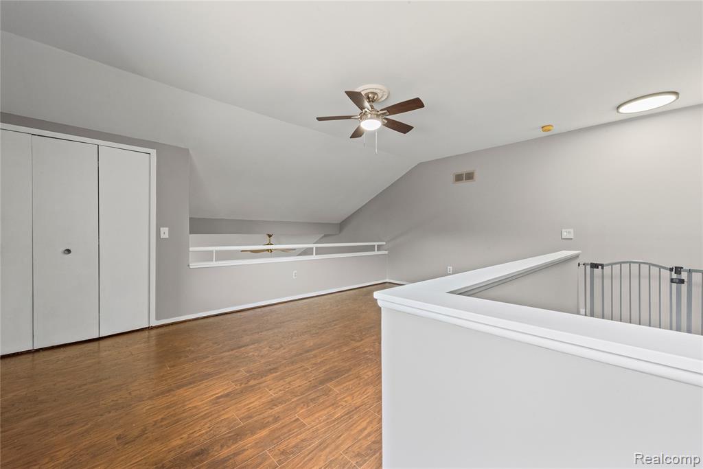 586 Ashley Circle Rochester Hills, MI 48307 - Photo 22 of 35
