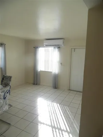 $1,450 | Undisclosed Address, Davie, FL 33024