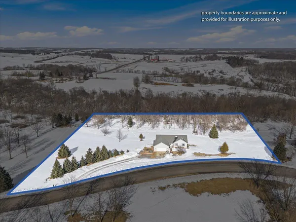 $350,000 | 456 Walnut Ridge Drive, Glenwood City, WI 54013