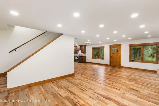 $1,050,000 | 285 Spruce Street, Alpine, WY 83128