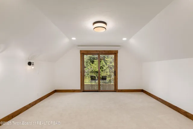 $1,050,000 | 285 Spruce Street, Alpine, WY 83128