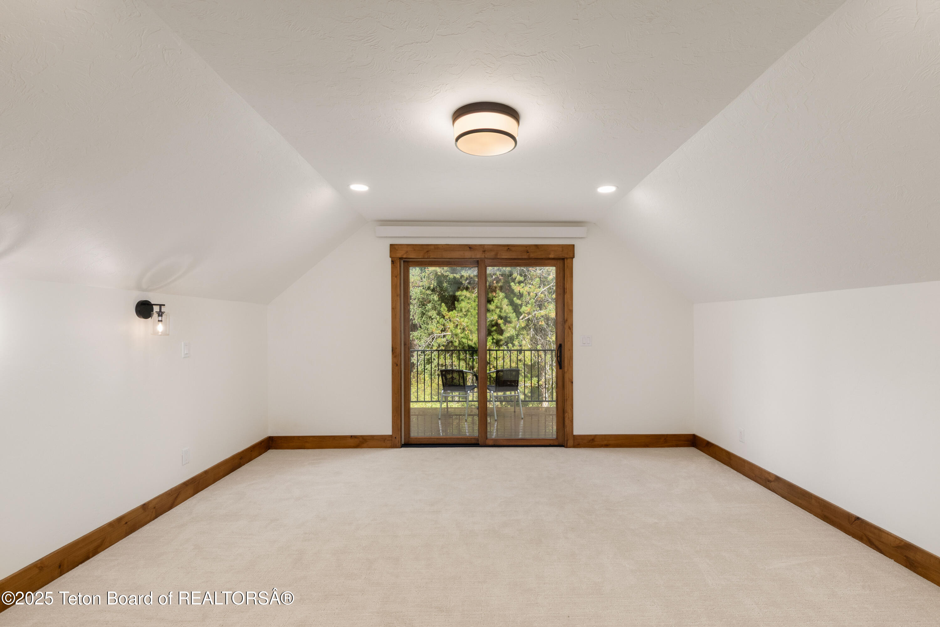 285 Spruce Street Alpine, WY 83128 - Photo 27 of 40 285 Spruce_IMG_4922