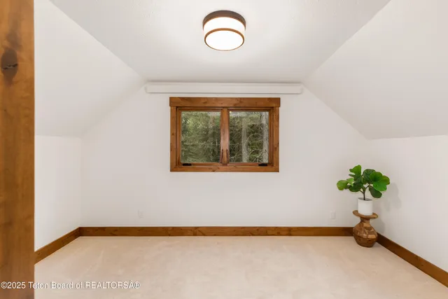 $1,050,000 | 285 Spruce Street, Alpine, WY 83128