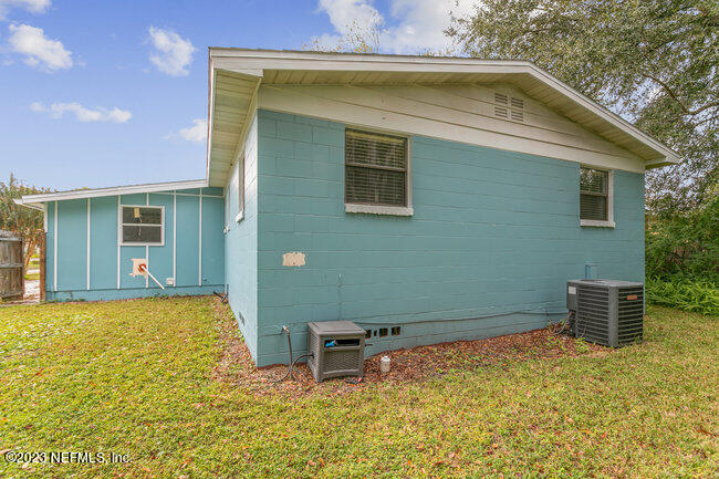4415 Rainer Road Jacksonville, FL 32210 - Photo 14 of 19 022_4415_ranier_rd_22