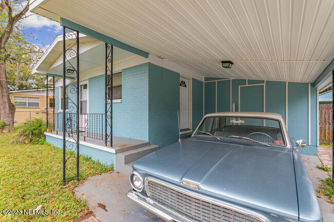4415 Rainer Road Jacksonville, FL 32210 - Photo 2 of 19 008_4415_ranier_rd_8