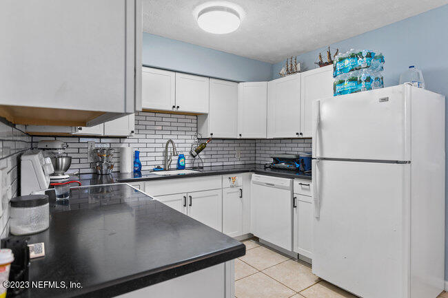 4415 Rainer Road Jacksonville, FL 32210 - Photo 5 of 19 011_4415_ranier_rd_11