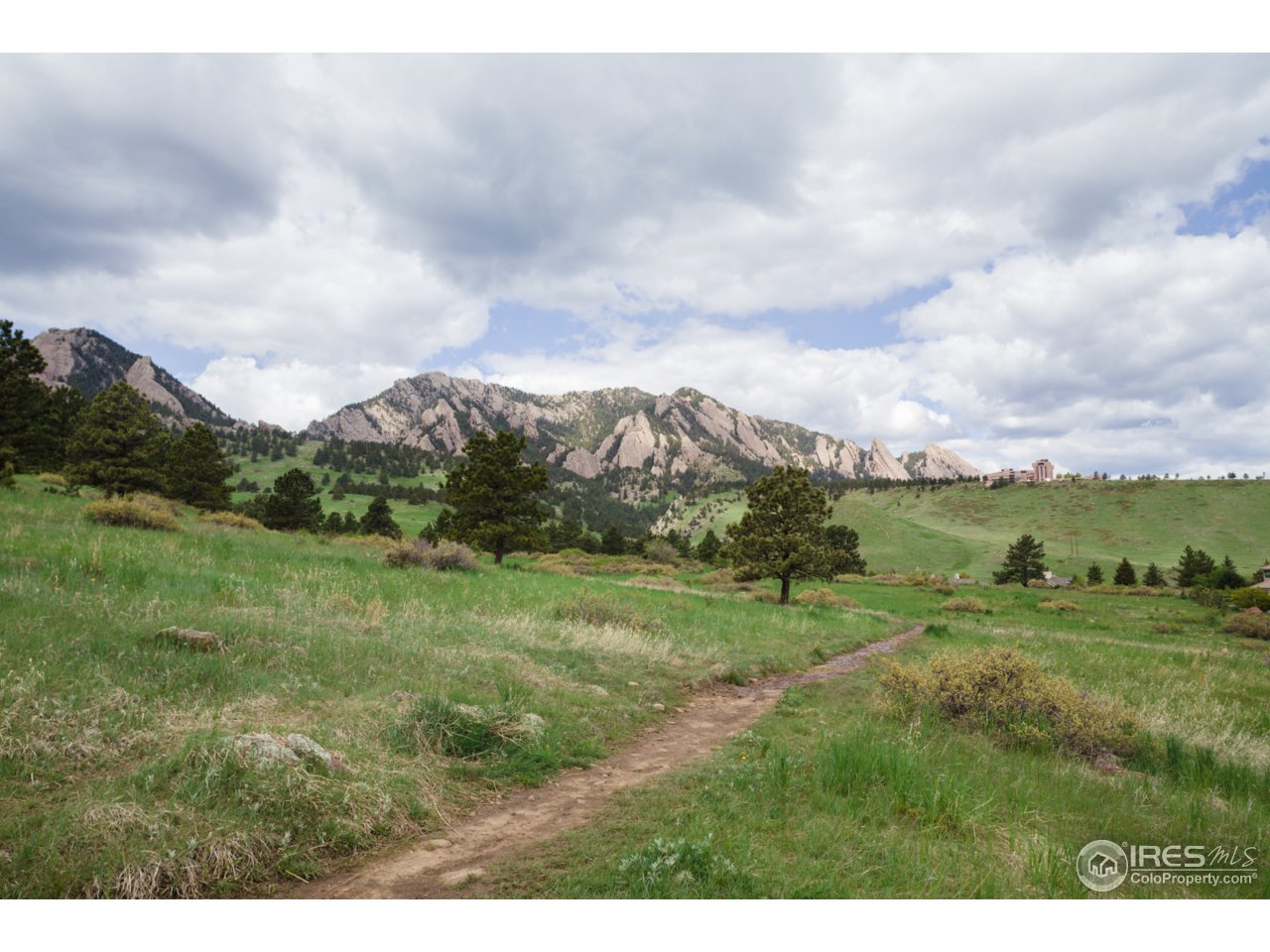 1755 View Point Road Boulder, CO 80305 - Photo 6 of 40 a view of an outdoor space and yard
