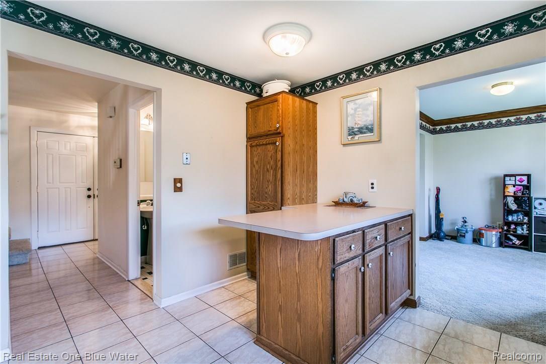 34608 Devonshire Road New Baltimore, MI 48047 - Photo 13 of 24 34608 Devonshire-23.JPG