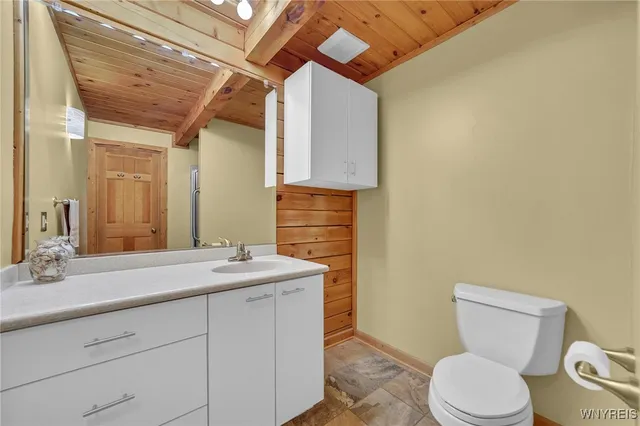 $635,000 | 6890 Heise Road, Clarence, NY 14032