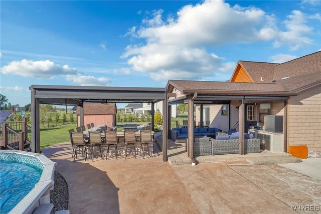 $635,000 | 6890 Heise Road, Clarence, NY 14032