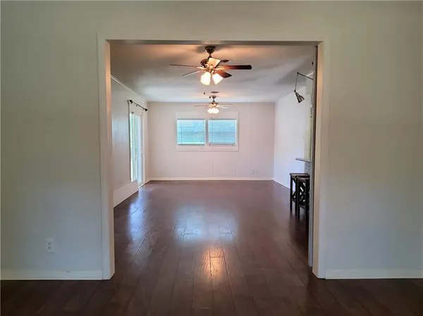 $1,700 | 309 Robin Hood Drive, Covington, LA 70433