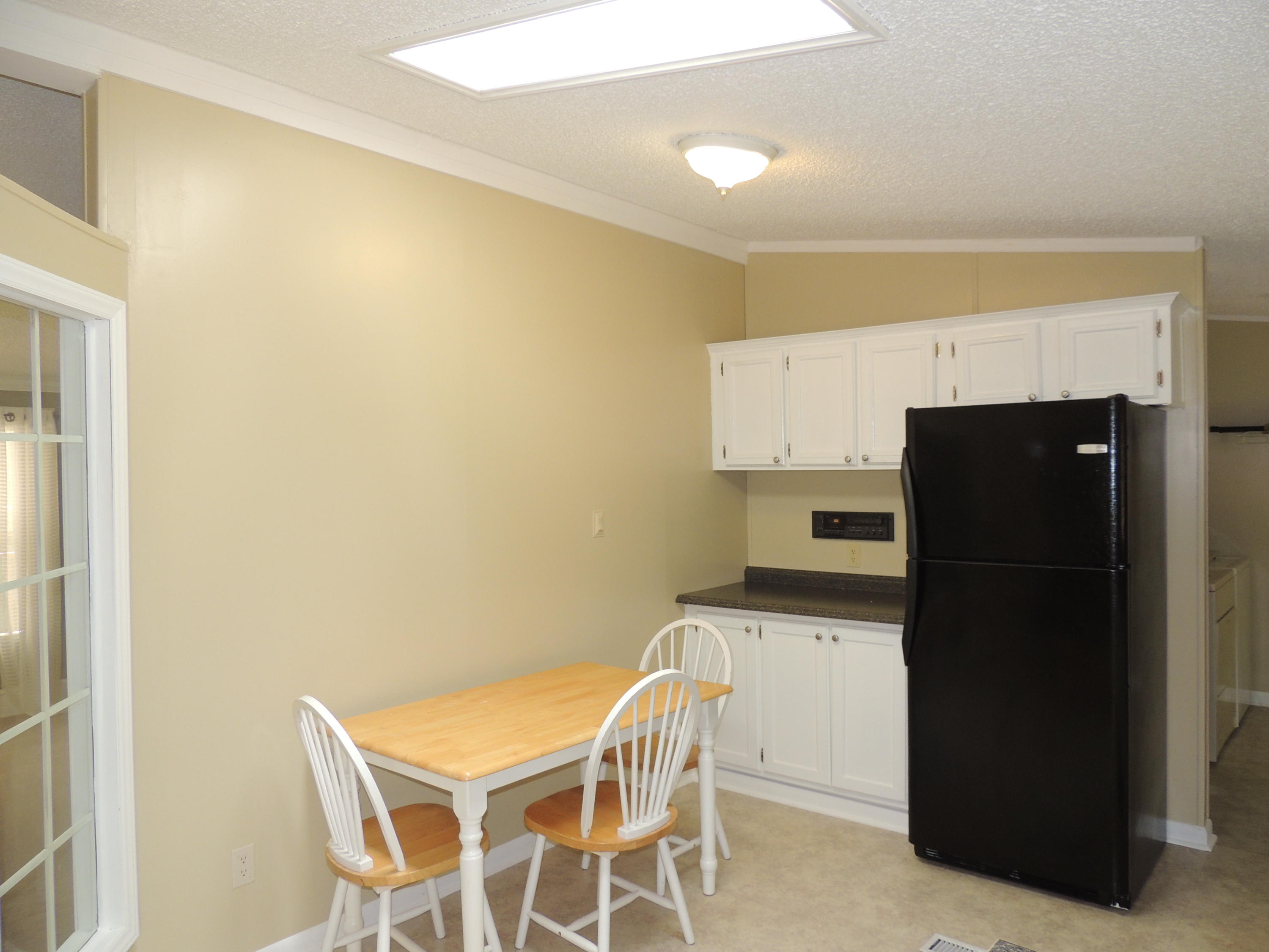 5426 Keffer Road Catawba, VA 24070 - Photo 13 of 30 Breakfast Area and Skylight