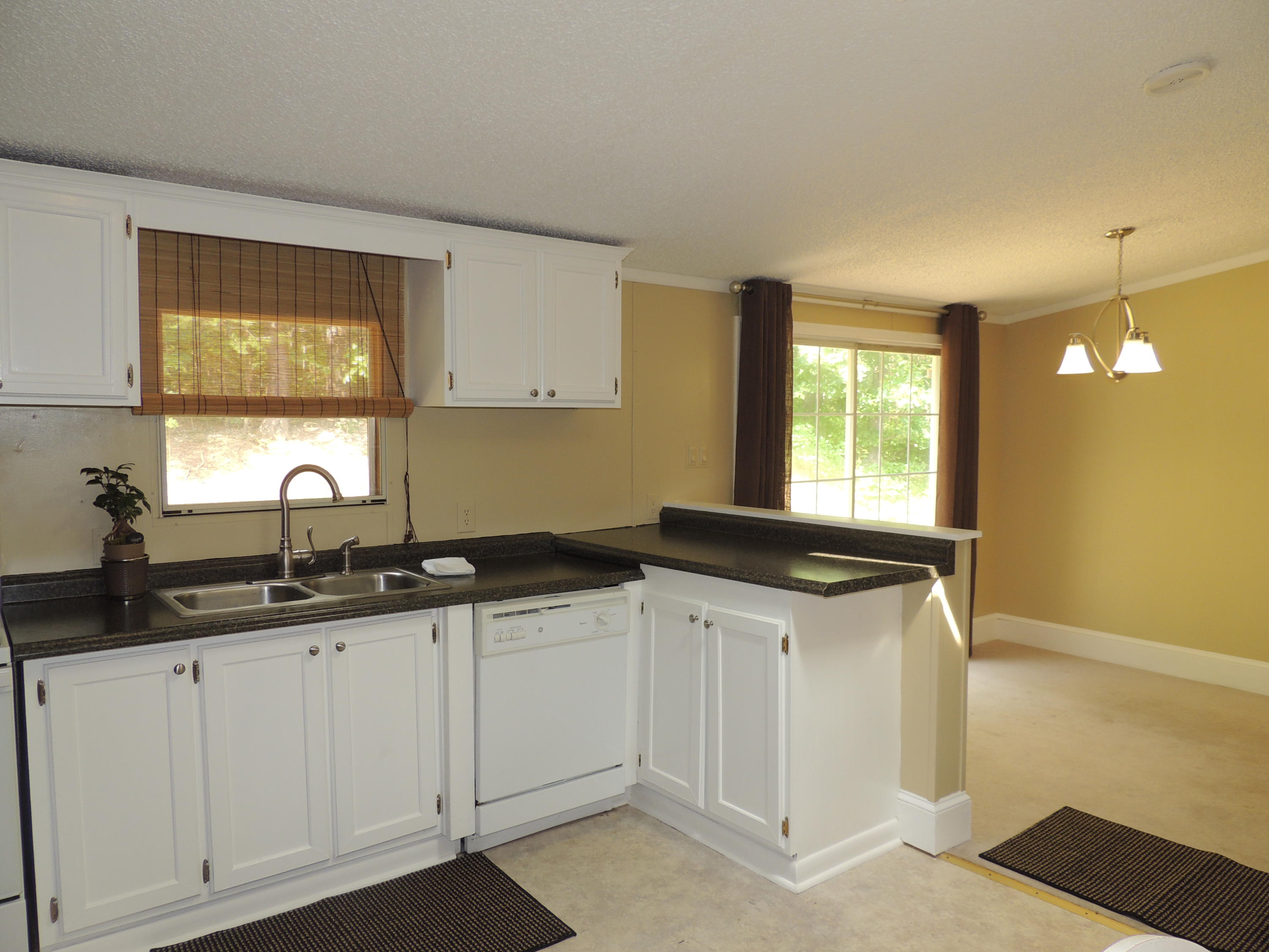 5426 Keffer Road Catawba, VA 24070 - Photo 10 of 30 Kitchen and Dining Room