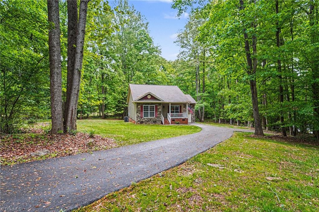 7802 High Meadows Road Greensboro, NC 27455 - Photo 27 of 50