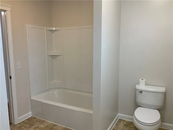 $2,100 | 131 Beverage Hill Avenue, Pawtucket, RI 02860