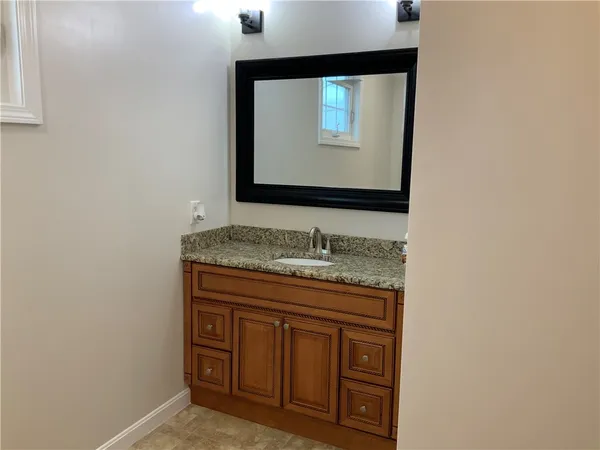 $2,100 | 131 Beverage Hill Avenue, Pawtucket, RI 02860