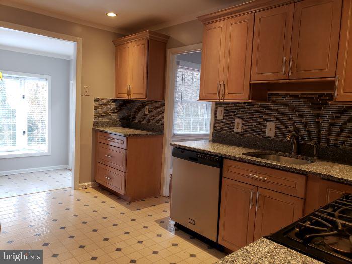100 Forest Road Moorestown, NJ 08057 - Photo 5 of 24 Gallery Image 5
