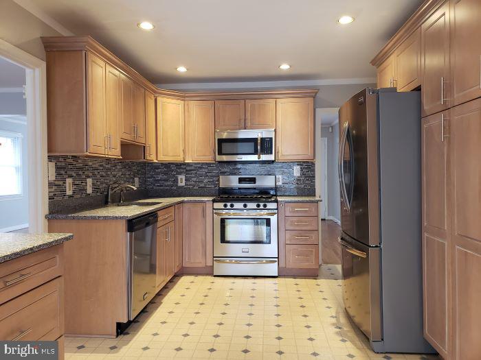 100 Forest Road Moorestown, NJ 08057 - Photo 6 of 24 Gallery Image 6