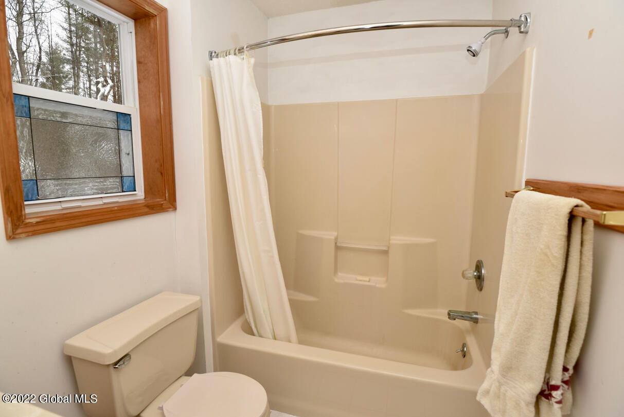 2016 Barrett Road Ballston Spa, NY 12020 - Photo 30 of 43 full bath1